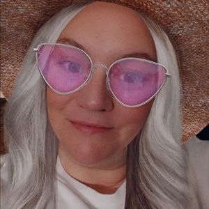 Meet your Posher, Renee